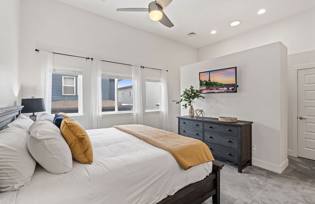 Steps From River & Old Town - Hot Tub & King Bd - Foto 5