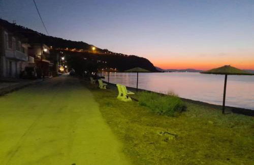 MODERN GROUND FLOOR APARTMENT ON the PEBBLES - Foto 45