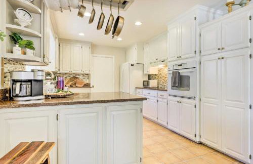 Modern Home in Napa Area with Hot Tub and Game Room! - Foto 10