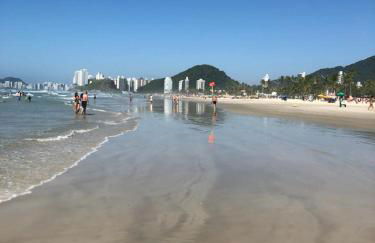 Apto Praia da Enseada 4 pessoas - Foto 20