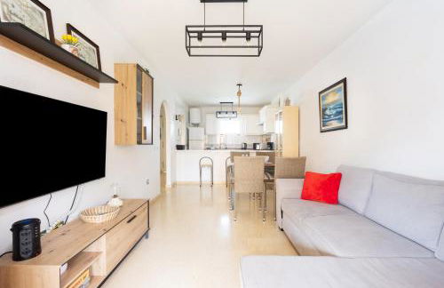 Home2Book Cozy Terrace with Pool Views - Foto 12