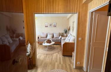 Spacieux 2 chambres 65m2 climatisé au village médiéval entre Nice et Antibes - Foto 2