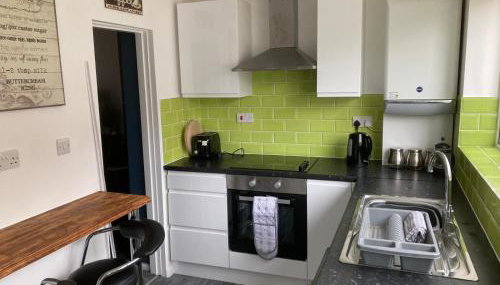 Modernised 4bed stay-away-home in Runcorn sleeps 7 - Foto 4