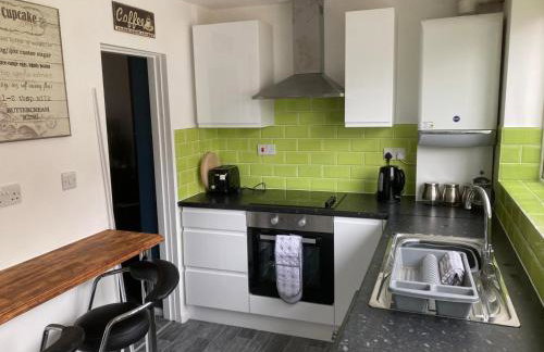 Modernised 4bed stay-away-home in Runcorn sleeps 7 - Foto 4