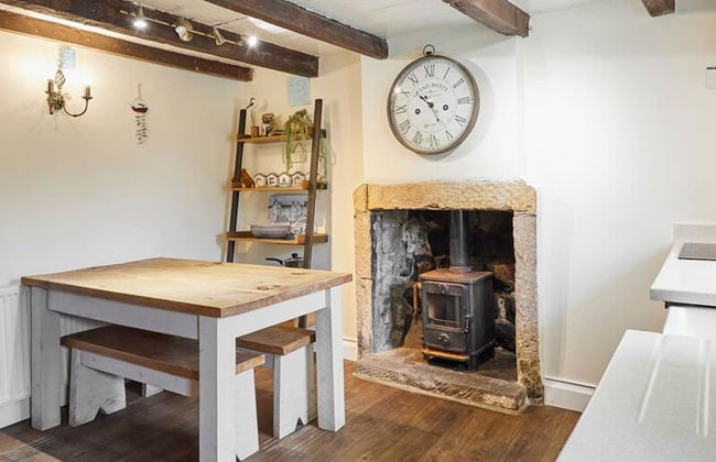 Host Stay Colcott Cottage - Photo 9