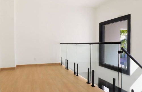 Lake Home: Relax and Unwind in Mission Hidden Gem - Photo 9