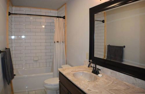 Cozy cabin with boosted Wi-Fi - Foto 28