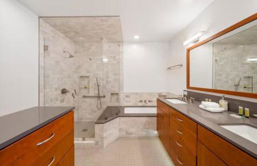 Beverly Hills 6BR Haven w Pool Hot Tub - Foto 45