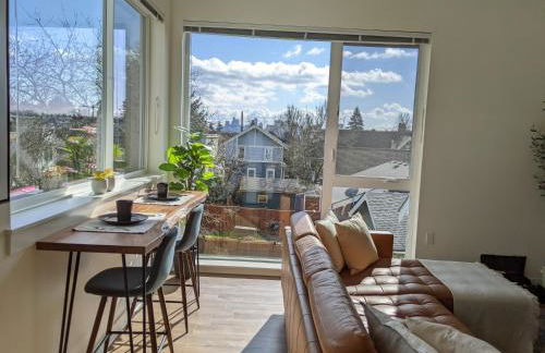 A premier smart condo with parking - Foto 8