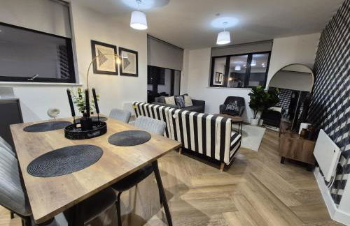 Serene- Stunning Two Bedroom 2 washroom, Spacious, dual aspect lounge, Jwellery Quarter, Birmingham City Centre - Foto 8