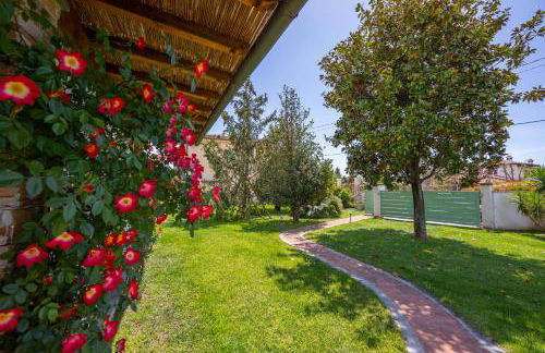 Villa Clara few km from the sea - Happy Rentals - Foto 29