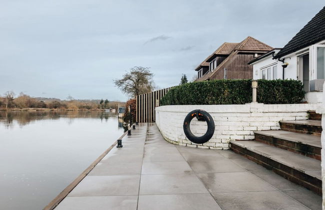 Riverside Cottage - From 1088 Per Night - Foto 32