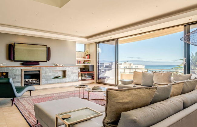 Multi-level Family Villa w Private Pool Views Lions Crest - Foto 48