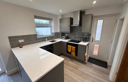 City centre home in Canterbury with free parking - Foto 40