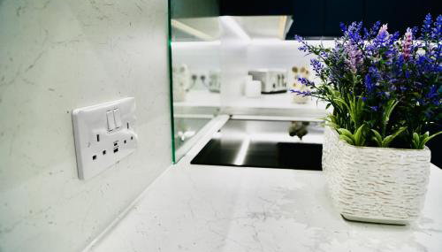 Brand-New Modern 2 Bed Room Apart ment With FREE Parking - Foto 4