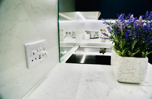 Brand-New Modern 2 Bed Room Apart ment With FREE Parking - Foto 4