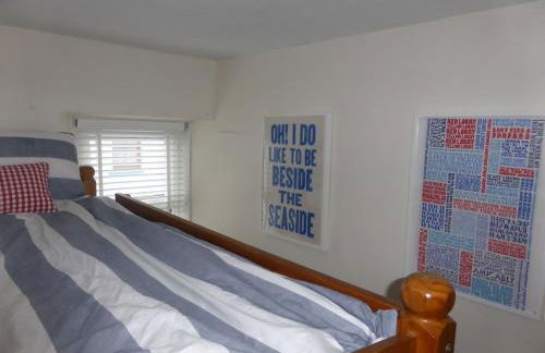 Seasalt Cottage - Modernised traditional cottage, Sleeps 5,short walk to beaches, town, amenities - Photo 22