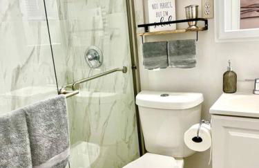 Intimate Casita Mia minutes away from Airport, Calle 8, Brickell, Coral Gables, The beach and more! - Foto 5