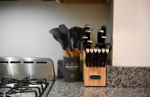 HostWise Stays - Butler St - Private Entrance on Ground Floor - Lower Lawrenceville - Foto 26