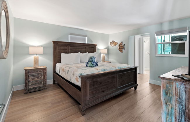 Siesta Key Island Rentals - Photo 33