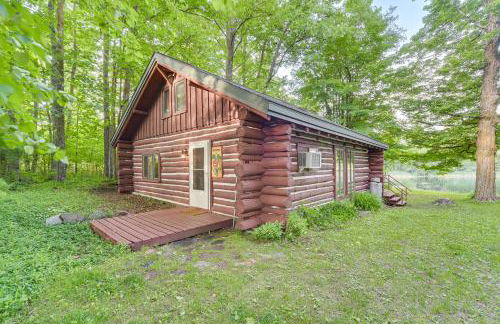 Authentic Log Cabin with Private Pond in Glidden - Foto 2
