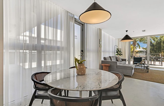 Roami at 250 Collins - Foto 89