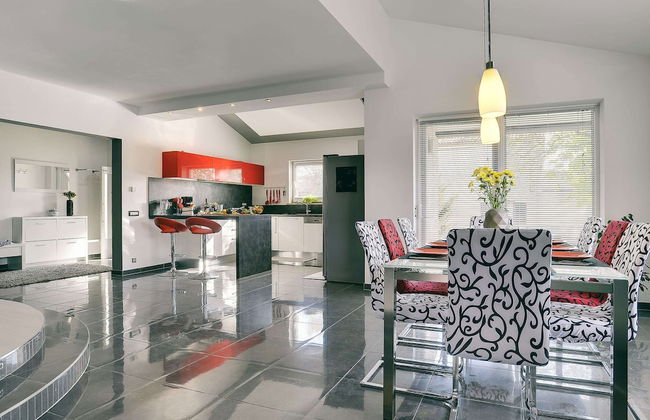 Villa in Pula Near Beach With Private Pool - Foto 16