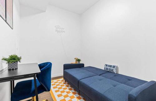 Luxury 1BD Gym Rooftop Street Parking by DT UMN - Foto 8