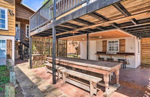 Guadalupe Riverfront Studio w/ Private Balcony - Foto 16