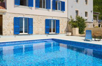 Villa Korta - Spacious House with Pool - Foto 41