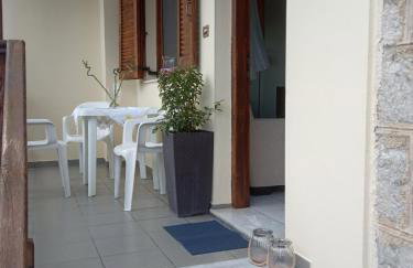 Small Town Apartment - Photo 18