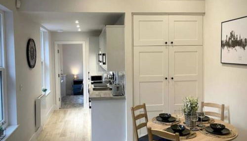 Moat View FREE PARKING, CENTRAL, EV PLUG - Foto 5