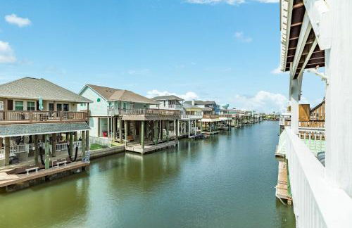 Saltwater Cowboys' Retreat - Bayfront Boat Slip & Hot Tub - Foto 21