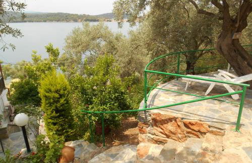 Violetta Studios & Apartments - Foto 13