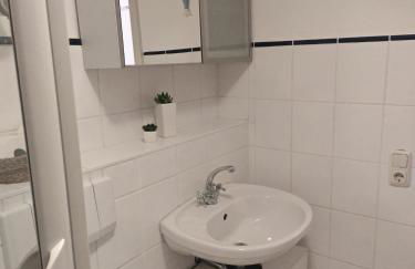 Siegen Work and stay 2 Betten Badezimmer Küche Waschmaschine Wohnzimmer - Foto 7