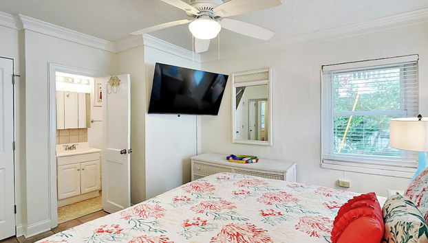 Captains Quarters B by Tybee Vacation Rentals - Foto 2, Habitación