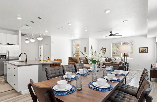 Touch of Class Stunning 5 Bdr! - Photo 58