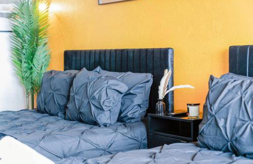 Spacious Beach Retreat | Oceanfront Pool & Tiki - Foto 28