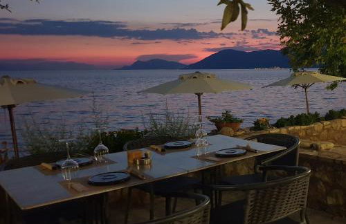 Mangata Seaside Hotel - Photo 7