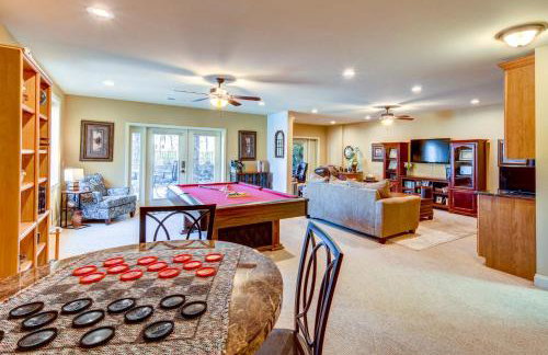 West Union Townhome with Patio and Lake View - Foto 24