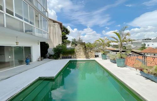 Mansão com Piscina | Conforto e Exclusividade - Foto 22