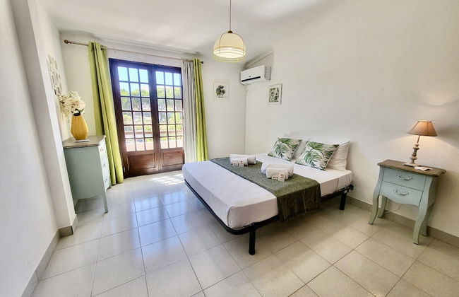 Faro Terrace Villa by Homing - Photo 10