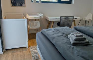 2 Bedroom Guest Apartment with Terrace - Foto 27