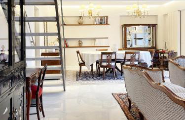 Blue Bay Vouliagmeni Luxury Apartment - Photo 20