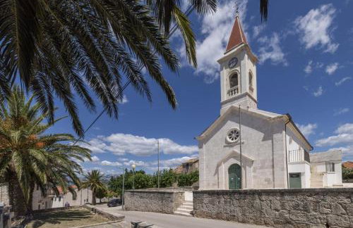 Villa Baras garden - house with pool - Photo 26