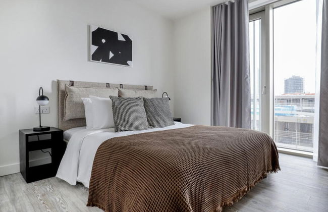 Remarkable 2bed Apartment in London - Photo 11