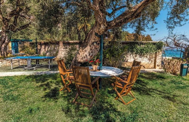 Villa Barbati Beachfront - Photo 4