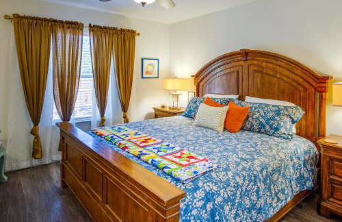 Game Room and Walk to Beach Gun Barrel City Gem! - Foto 10