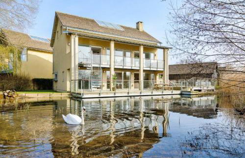 Garden Villa CW70 HOT TUB Lakeside Spa - Foto 2