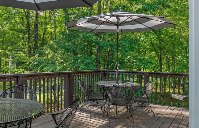 Alpine Serenity by Avantstay Beach + Lake Access Theater, Deck, Playroom - Foto 51